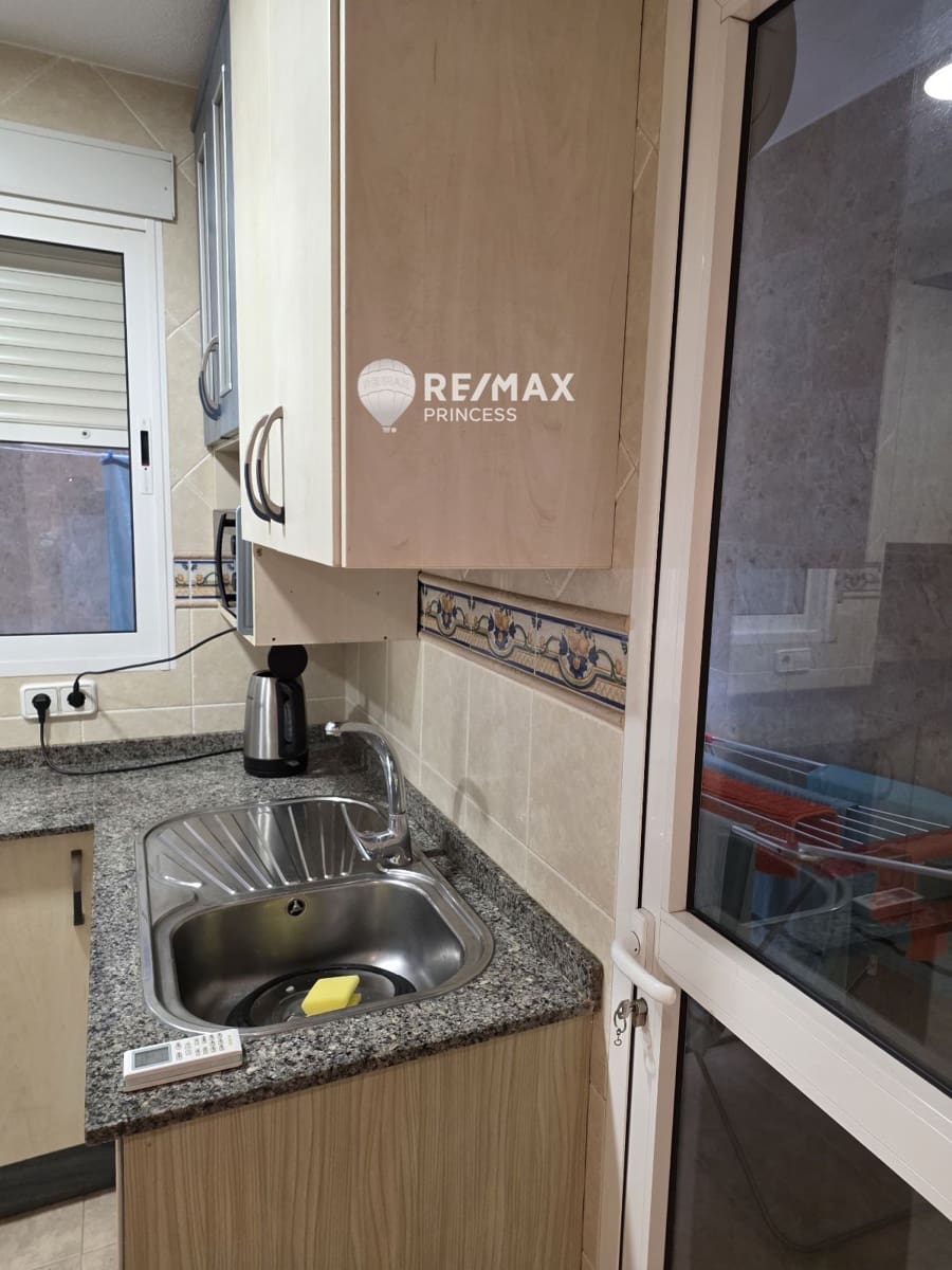 3 soveværelse Lejlighed til salg i Alicante by - € 260.000 (Ref: 9306219)