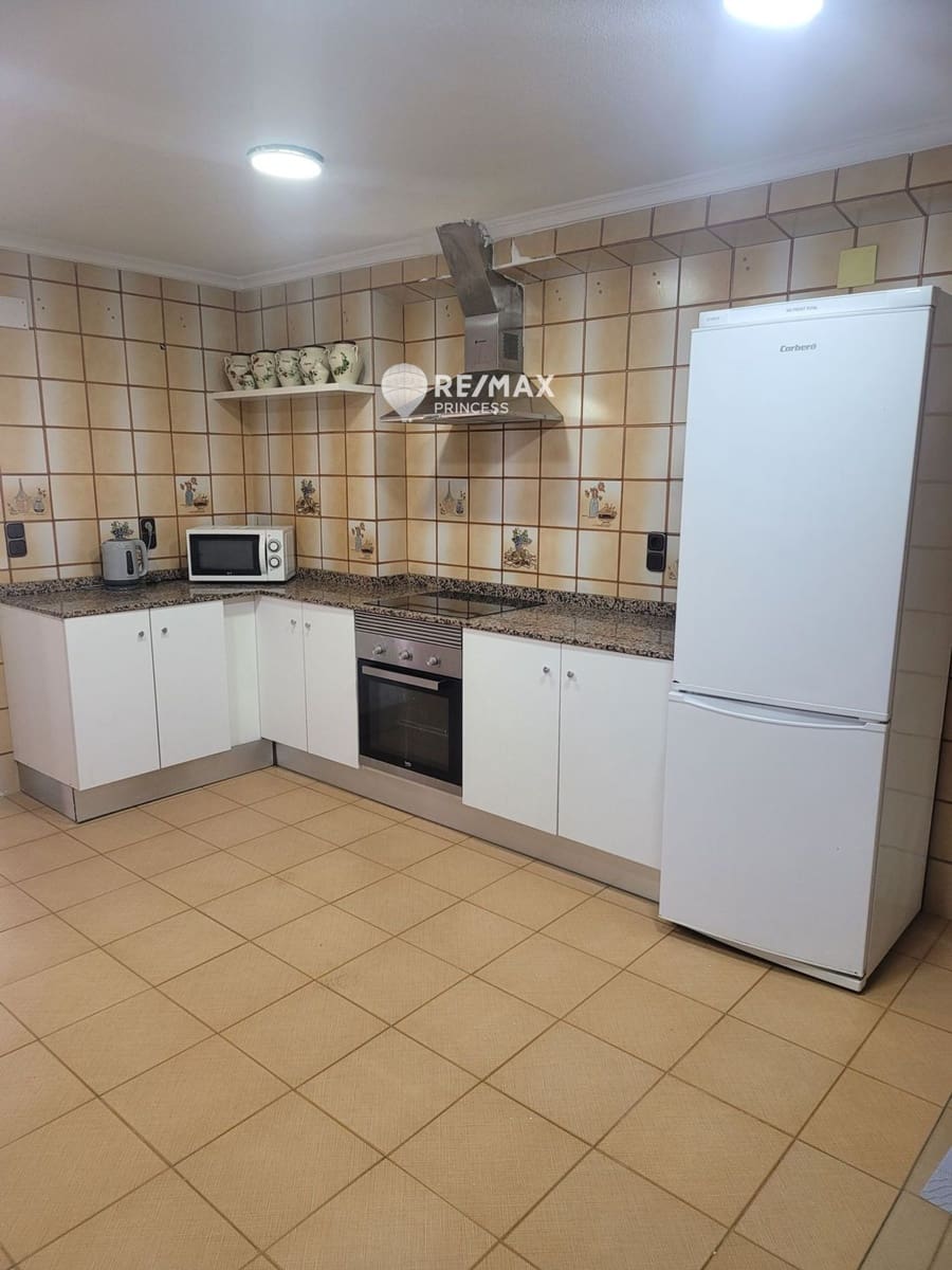 2 soveværelse Lejlighed til salg i Alicante by - € 320.000 (Ref: 9306220)