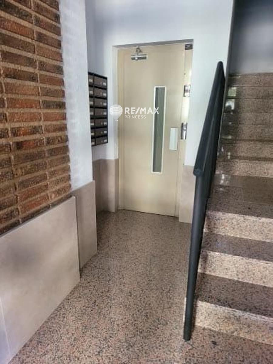 2 soveværelse Lejlighed til salg i Alicante by - € 360.000 (Ref: 9306221)