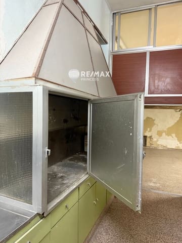 Commercial for sale in Mercado, Alicante / Alacant city - € 80,000 (Ref: 9306733)