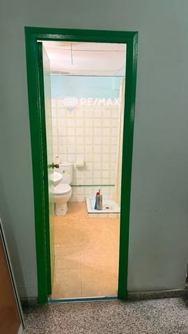 Commercial for sale in Mercado, Alicante / Alacant city - € 80,000 (Ref: 9306733)