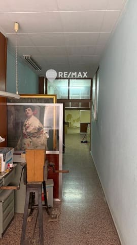 Commercial for sale in Mercado, Alicante / Alacant city - € 80,000 (Ref: 9306733)