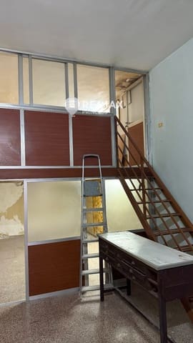 Commercial for sale in Mercado, Alicante / Alacant city - € 80,000 (Ref: 9306733)