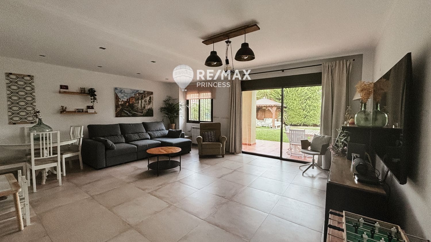 5 makuuhuone Omakotitalo myytävänä paikassa Muchamiel / Mutxamel mukana uima-altaan 
autotalli - 596 000 € (Ref: 9324222)