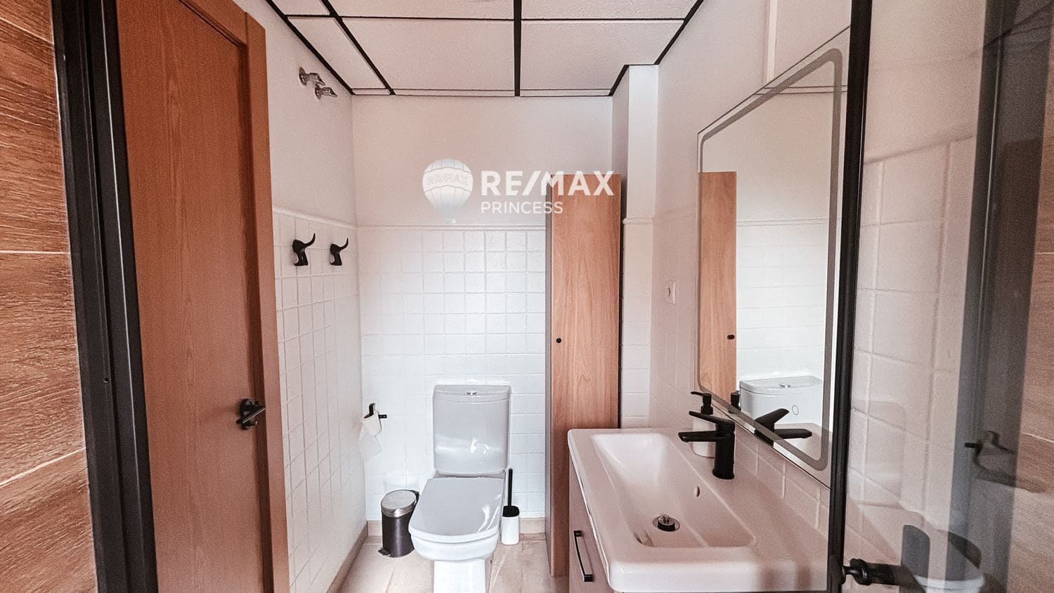 5 makuuhuone Omakotitalo myytävänä paikassa Muchamiel / Mutxamel mukana uima-altaan 
autotalli - 596 000 € (Ref: 9324222)