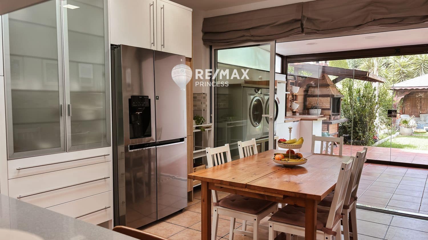 5 makuuhuone Omakotitalo myytävänä paikassa Muchamiel / Mutxamel mukana uima-altaan 
autotalli - 596 000 € (Ref: 9324222)