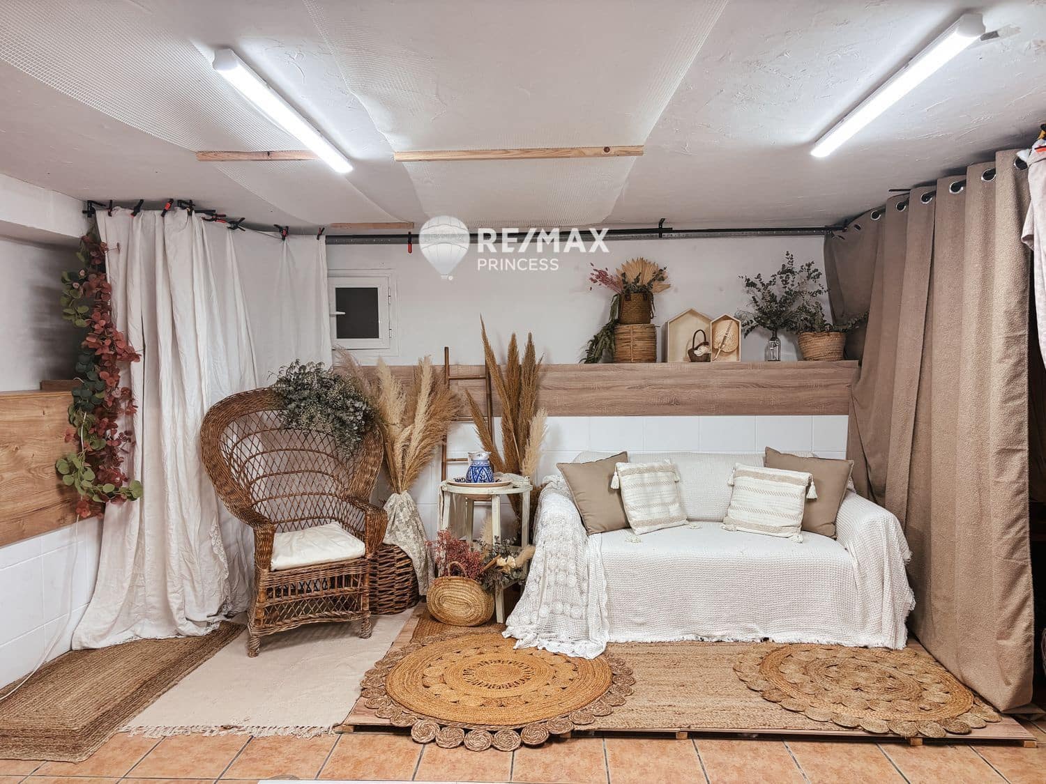 5 makuuhuone Omakotitalo myytävänä paikassa Muchamiel / Mutxamel mukana uima-altaan 
autotalli - 596 000 € (Ref: 9324222)