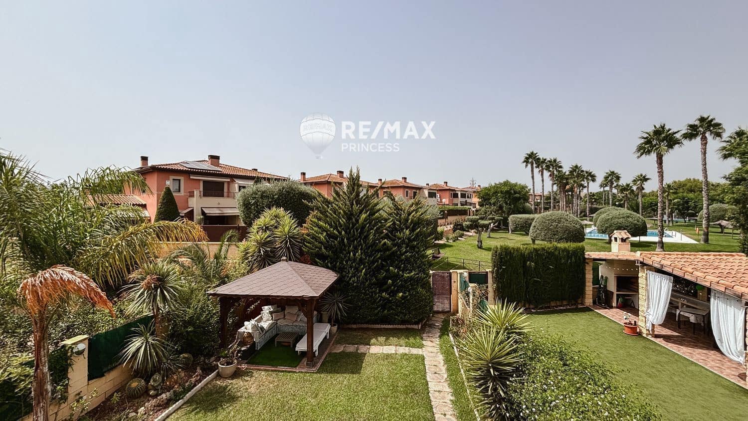 5 makuuhuone Omakotitalo myytävänä paikassa Muchamiel / Mutxamel mukana uima-altaan 
autotalli - 596 000 € (Ref: 9324222)