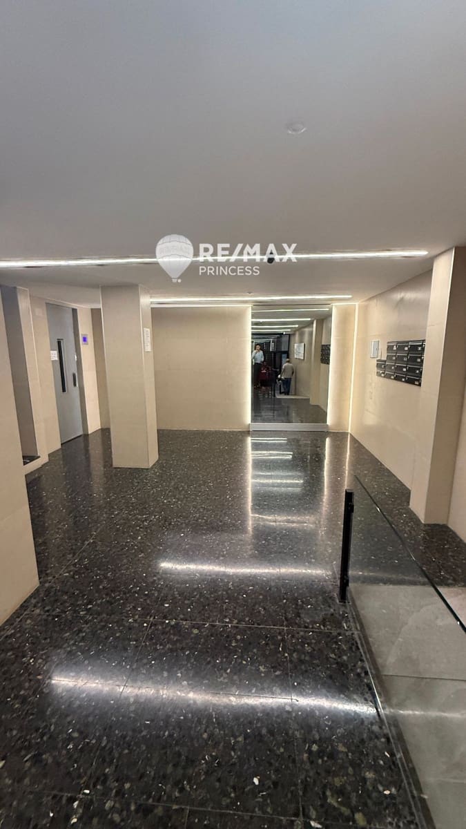 Bureau à vendre à Alicante ville - 265 000 € (Ref: 9335361)