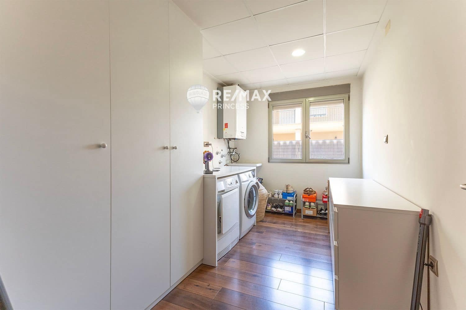 4 Zimmer Villa zu verkaufen in Torrellano mit Pool Garage - 620.000 € (Ref: 9336895)