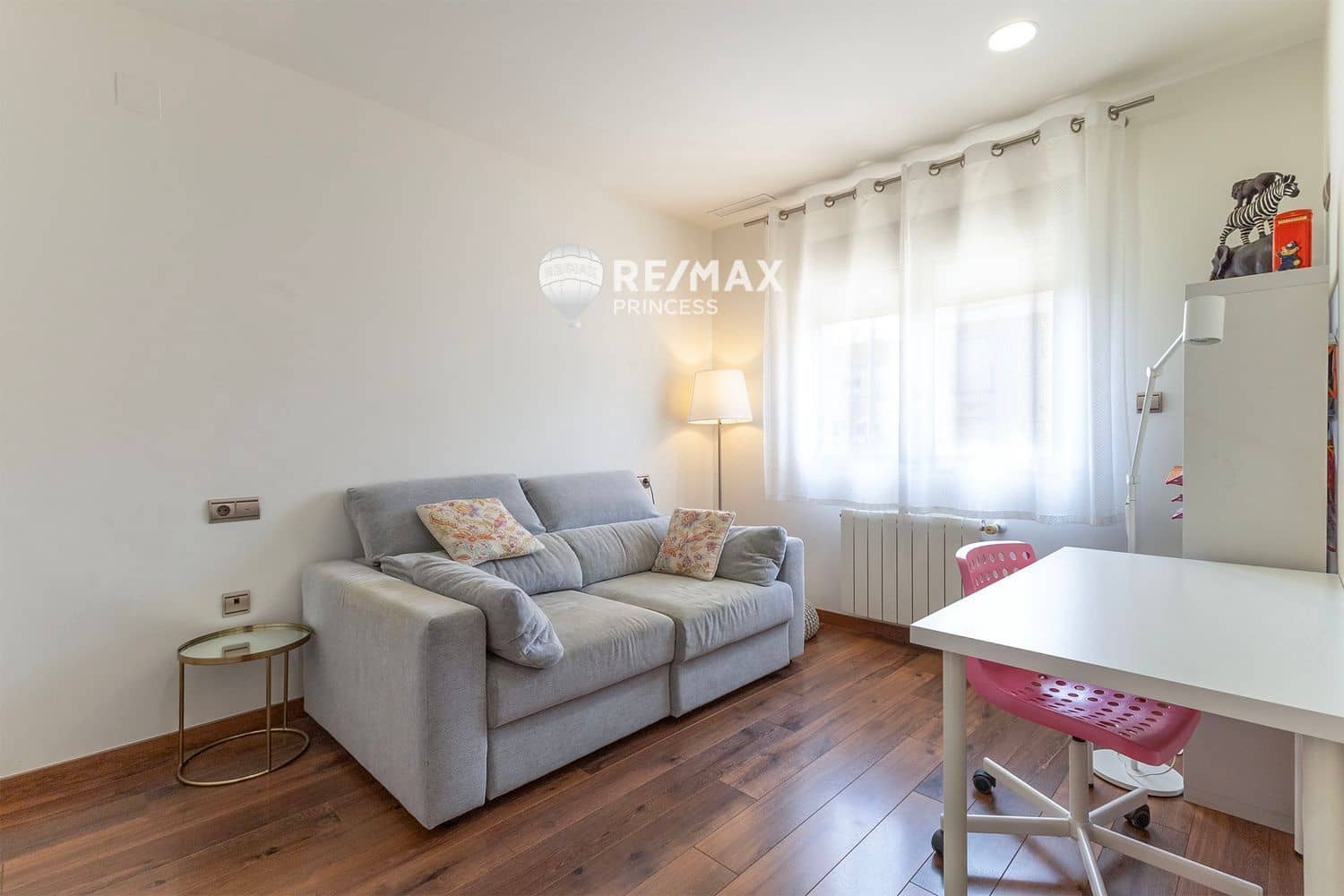 4 Zimmer Villa zu verkaufen in Torrellano mit Pool Garage - 620.000 € (Ref: 9336895)