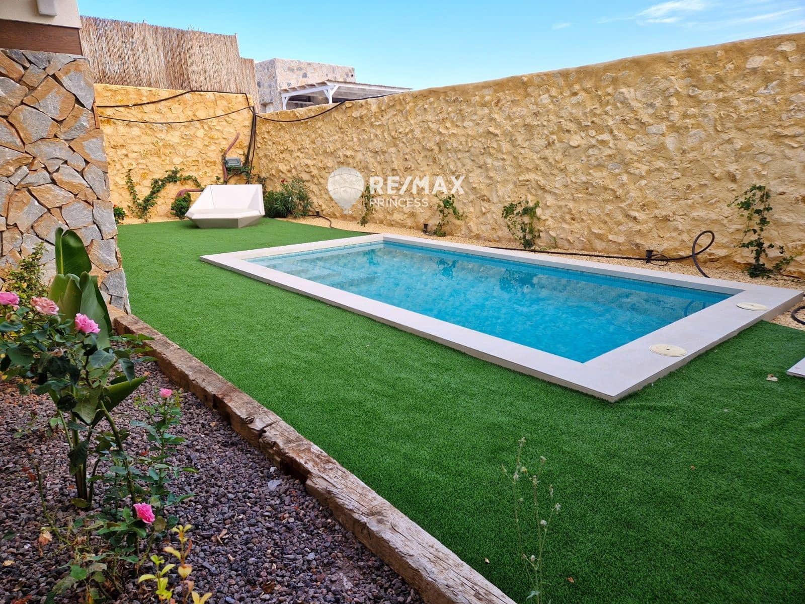 3 slaapkamer Villa te koop in Finestrat met zwembad - € 720.000 (Ref: 9371475)