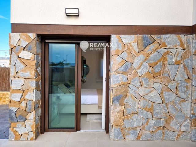 3 bedroom Villa for sale in Balcón de Finestrat - Terra Marina, Finestrat with pool - € 720,000 (Ref: 9371475)