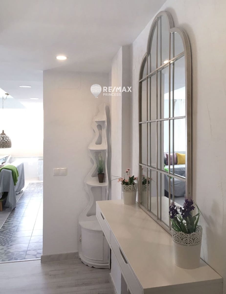 4 sovrum Lägenhet till salu i Alicante stad med garage - 329 000 € (Ref: 9405854)