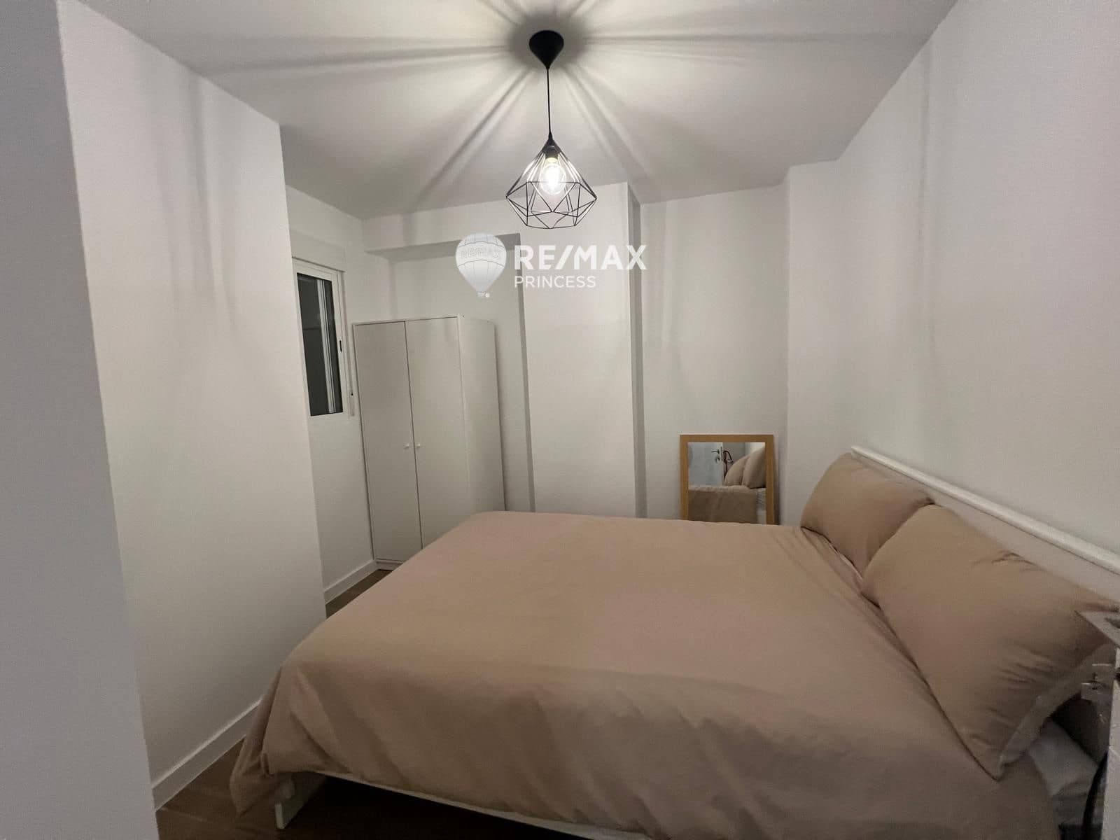 3 sypialnia Mieszkanie do wynajęcia w Miasto Alicante / Alacant - 1 400 € (Ref: 9425854)