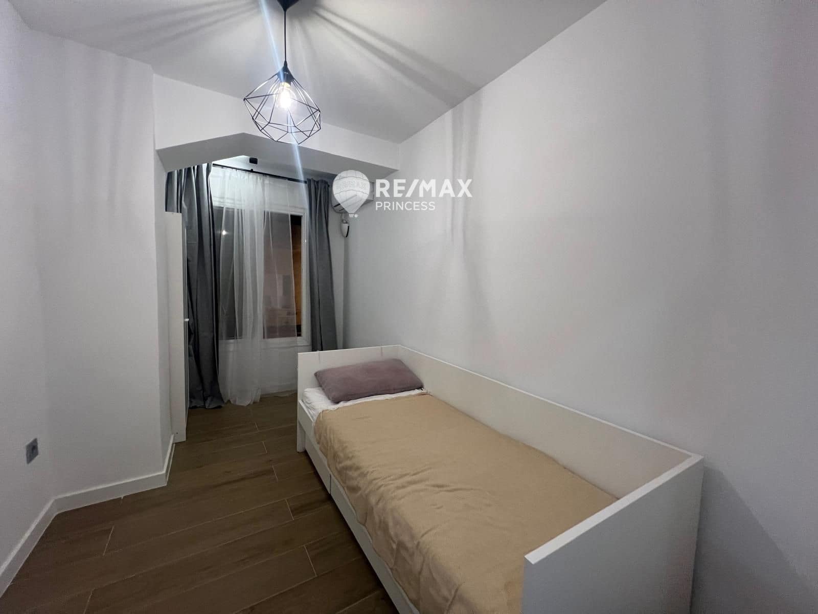 3 sypialnia Mieszkanie do wynajęcia w Miasto Alicante / Alacant - 1 400 € (Ref: 9425854)