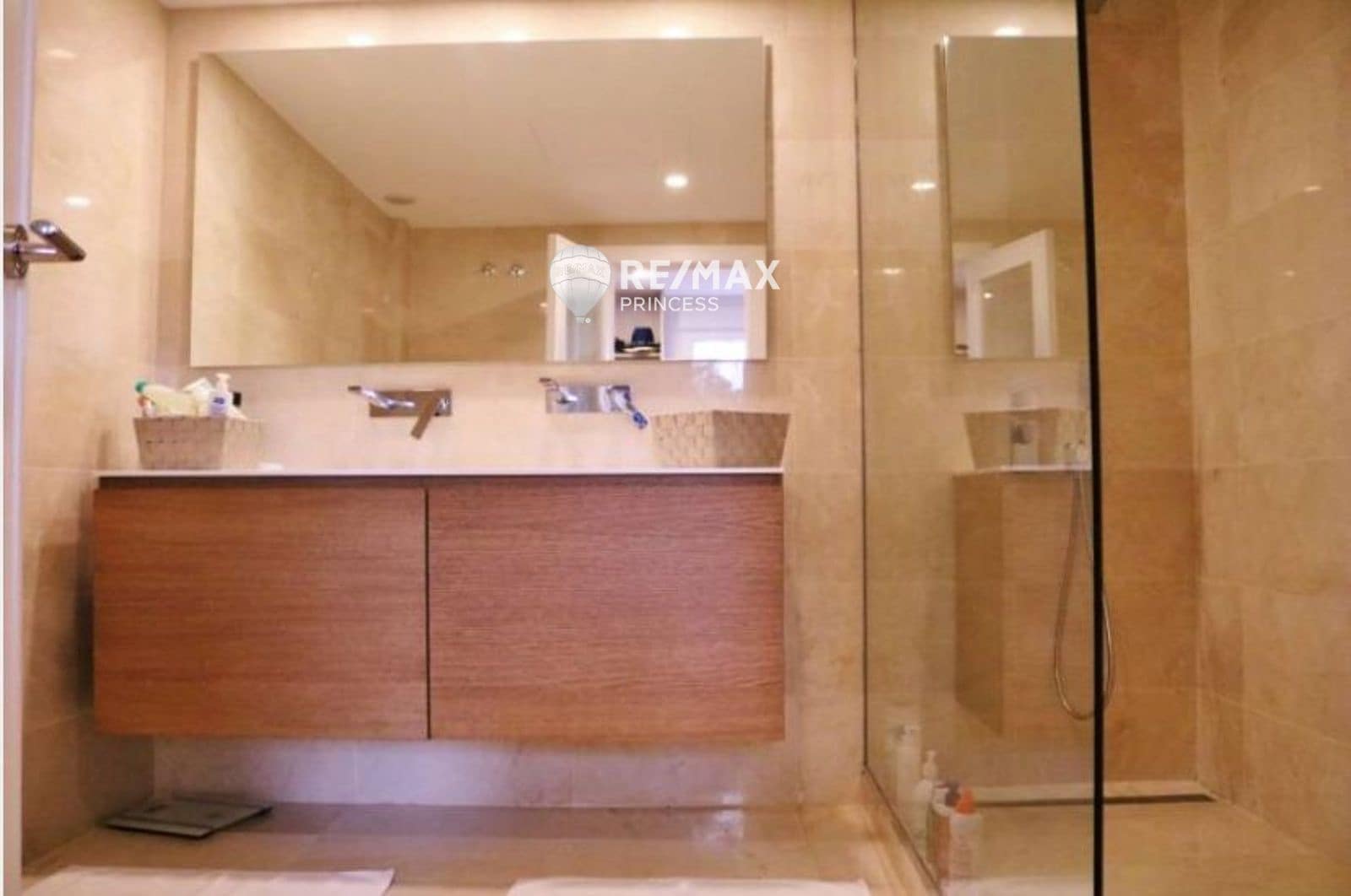 5 slaapkamer Villa te koop in Alicante stad met zwembad garage - € 1.650.000 (Ref: 9438141)