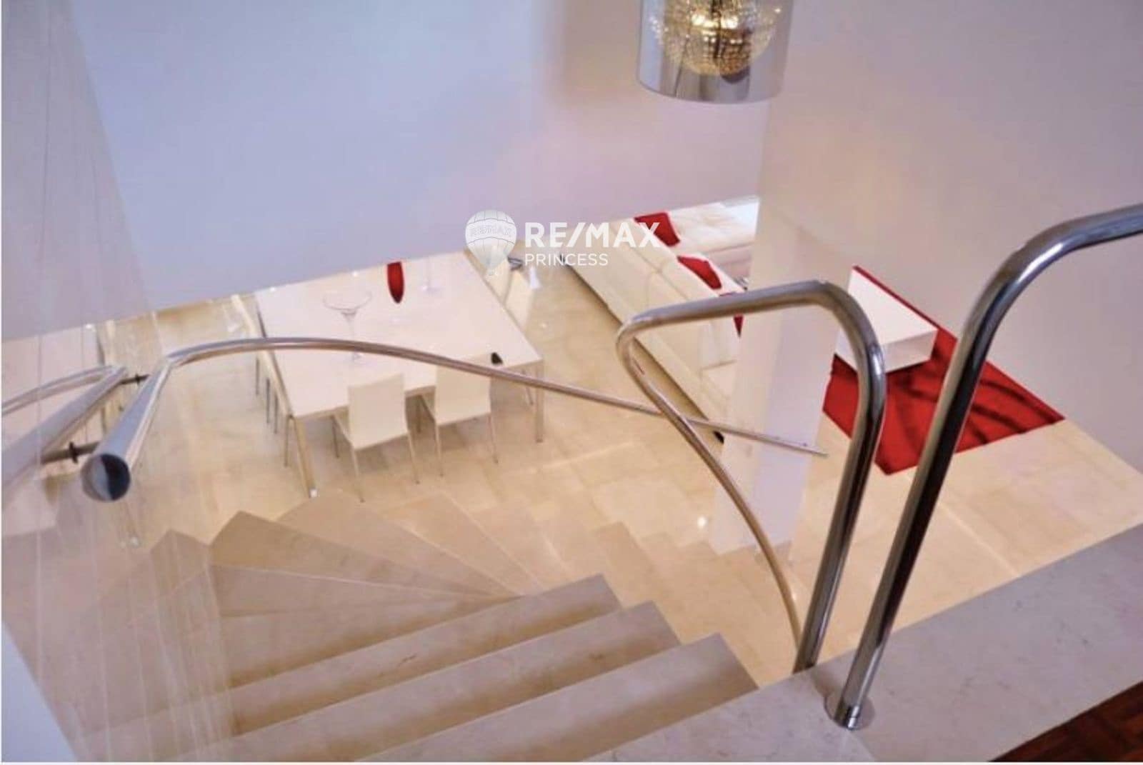 5 slaapkamer Villa te koop in Alicante stad met zwembad garage - € 1.650.000 (Ref: 9438141)