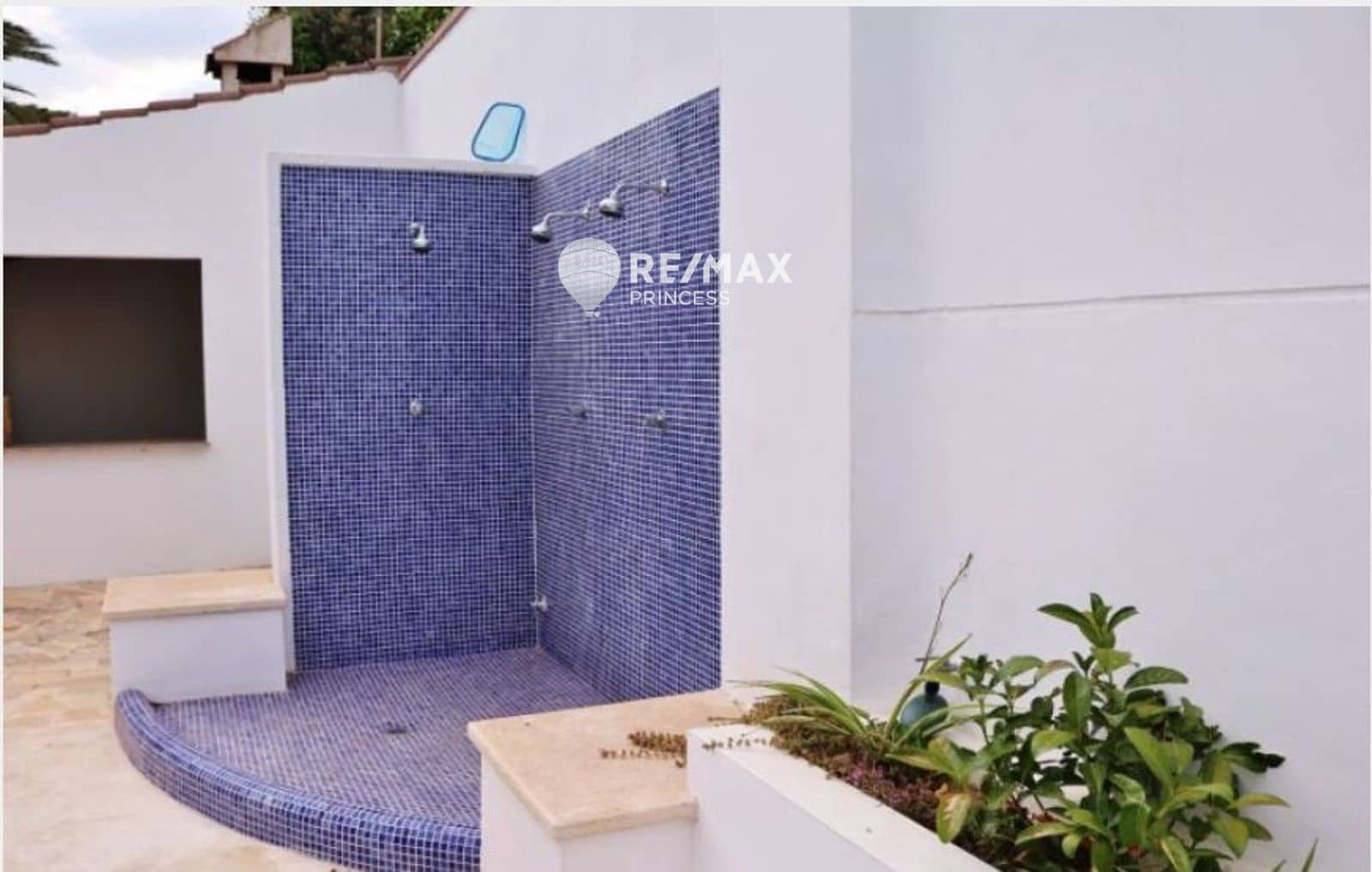 5 slaapkamer Villa te koop in Alicante stad met zwembad garage - € 1.650.000 (Ref: 9438141)