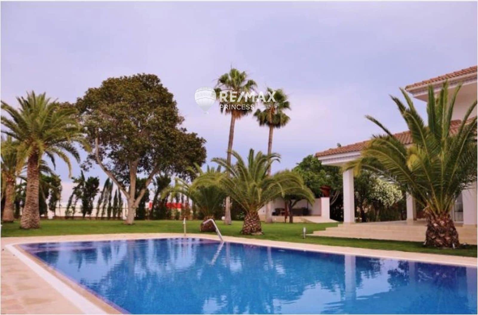 5 slaapkamer Villa te koop in Alicante stad met zwembad garage - € 1.650.000 (Ref: 9438141)