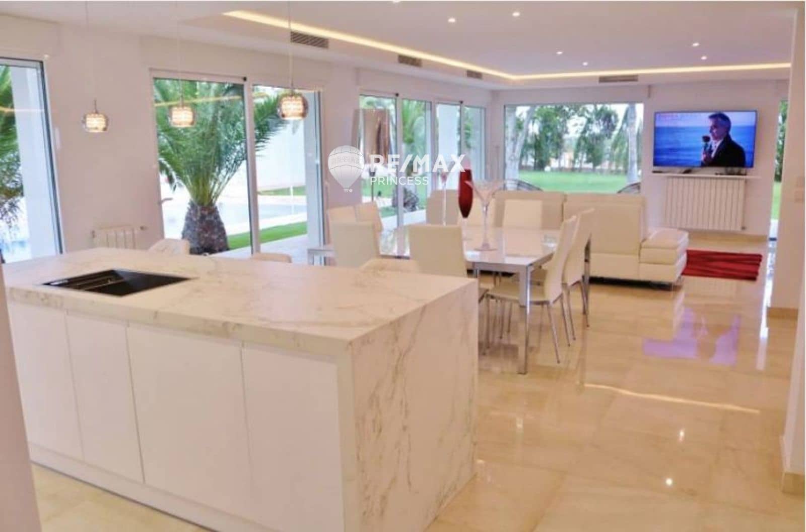 5 slaapkamer Villa te koop in Alicante stad met zwembad garage - € 1.650.000 (Ref: 9438141)