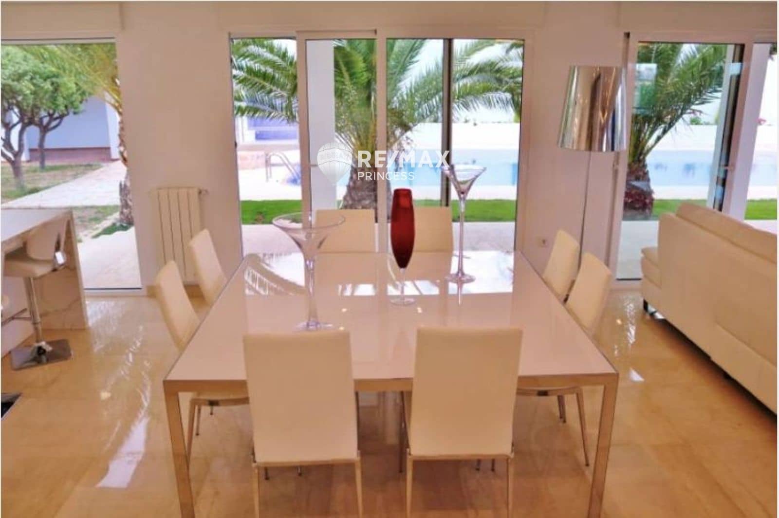 5 slaapkamer Villa te koop in Alicante stad met zwembad garage - € 1.650.000 (Ref: 9438141)