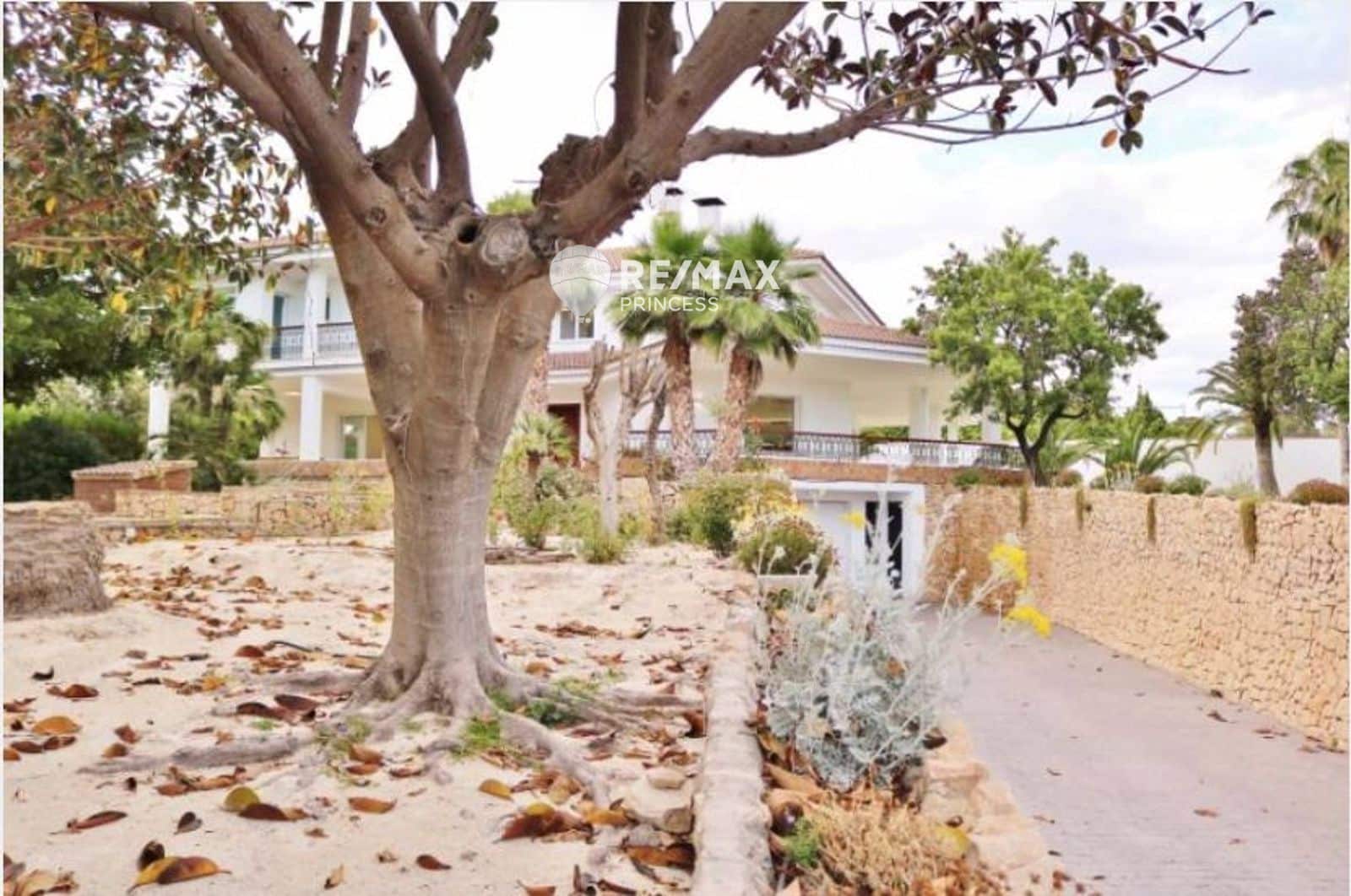 5 slaapkamer Villa te koop in Alicante stad met zwembad garage - € 1.650.000 (Ref: 9438141)