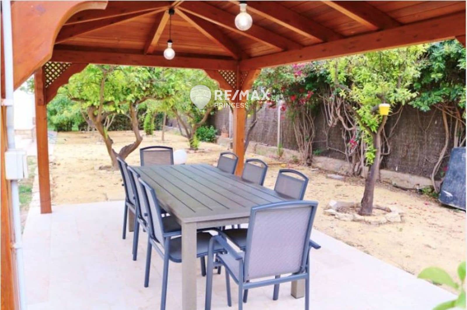 5 slaapkamer Villa te koop in Alicante stad met zwembad garage - € 1.650.000 (Ref: 9438141)