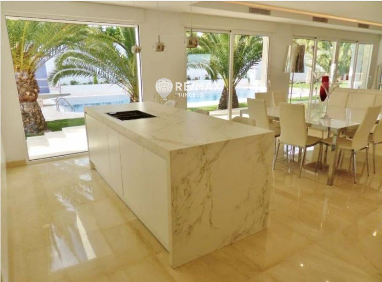 5 slaapkamer Villa te koop in Alicante stad met zwembad garage - € 1.650.000 (Ref: 9438141)