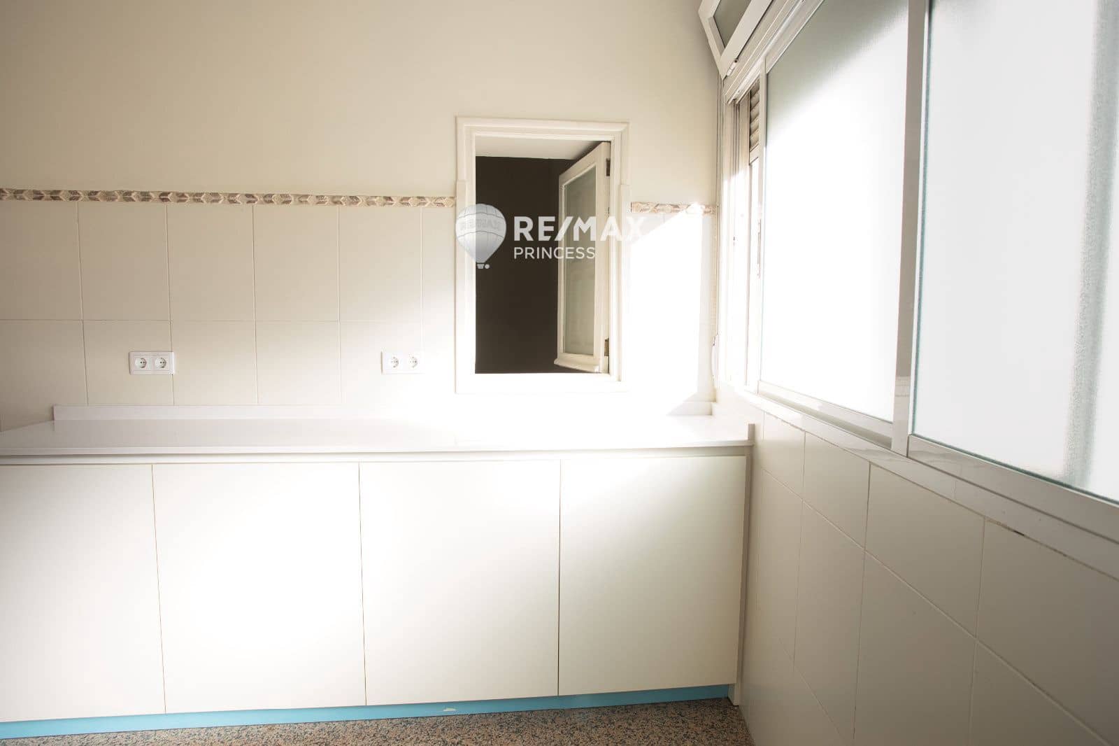 3 camera da letto Attico da affittare in Alicante citta con garage - 1.650 € (Rif: 9444631)