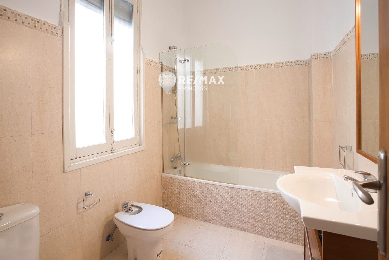 3 camera da letto Attico da affittare in Alicante citta con garage - 1.650 € (Rif: 9444631)