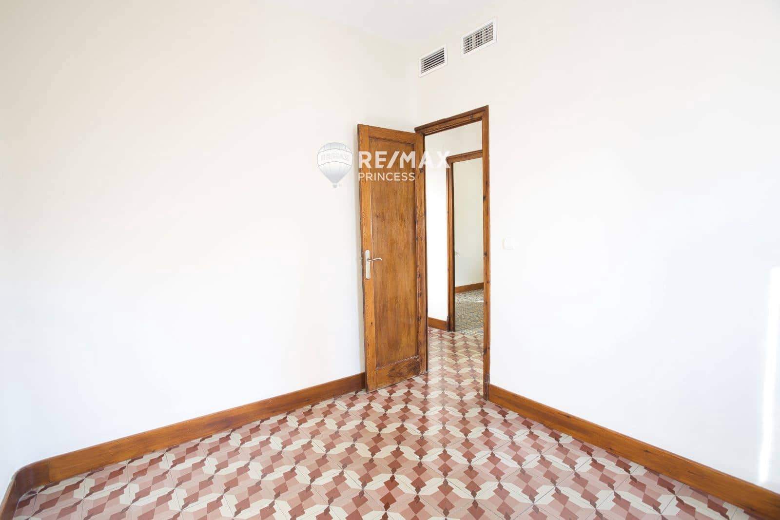 3 camera da letto Attico da affittare in Alicante citta con garage - 1.650 € (Rif: 9444631)