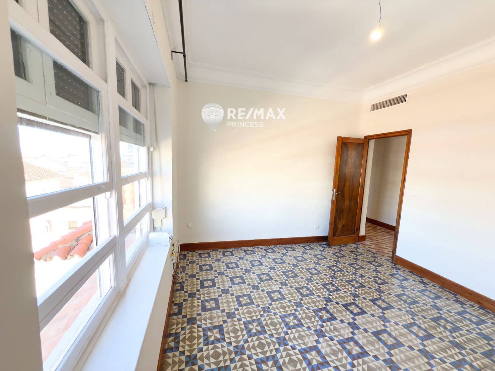 3 camera da letto Attico da affittare in Alicante citta con garage - 1.650 € (Rif: 9444631)