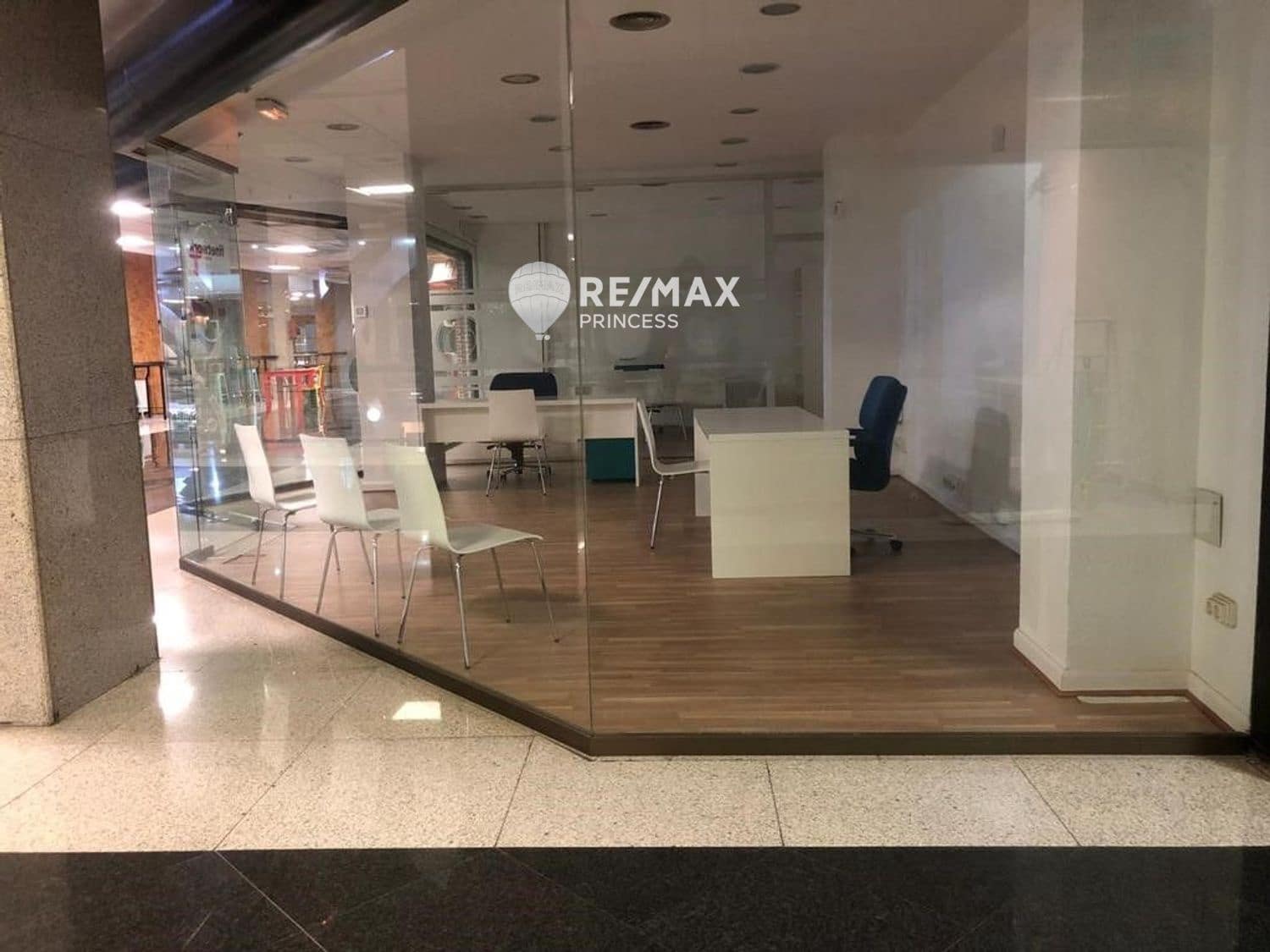 Gewerbe zu verkaufen in Alicante / Alacant Stadt - 85.000 € (Ref: 9453459)