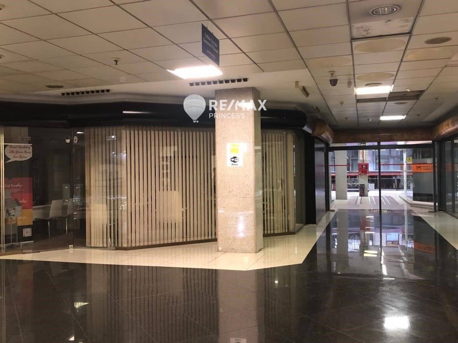 Gewerbe zu verkaufen in Alicante / Alacant Stadt - 85.000 € (Ref: 9453459)