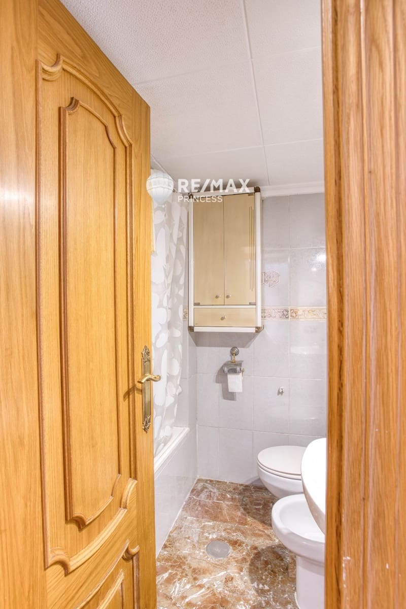 Piso de 2 habitaciones en Alicante / Alacant ciudad en venta con piscina - 275.000 € (Ref: 9460813)