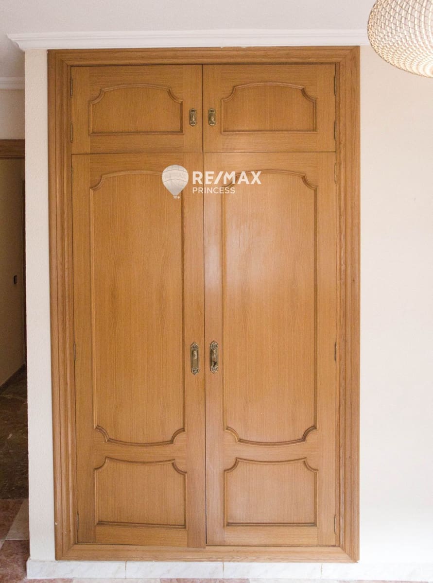 Piso de 2 habitaciones en Alicante / Alacant ciudad en venta con piscina - 275.000 € (Ref: 9460813)