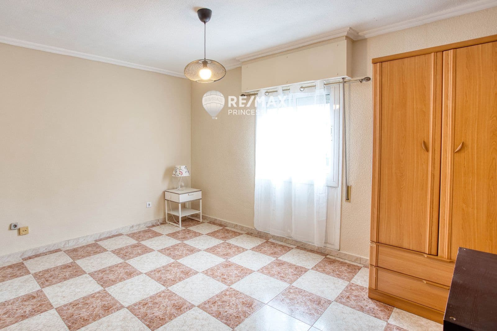 Piso de 2 habitaciones en Alicante / Alacant ciudad en venta con piscina - 275.000 € (Ref: 9460813)