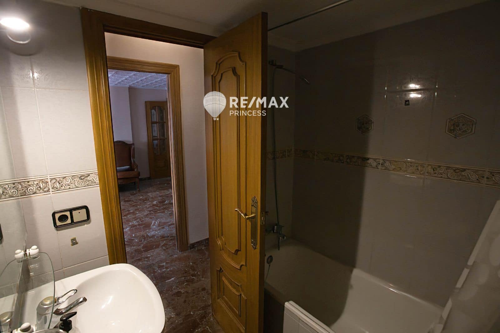 Piso de 2 habitaciones en Alicante / Alacant ciudad en venta con piscina - 275.000 € (Ref: 9460813)