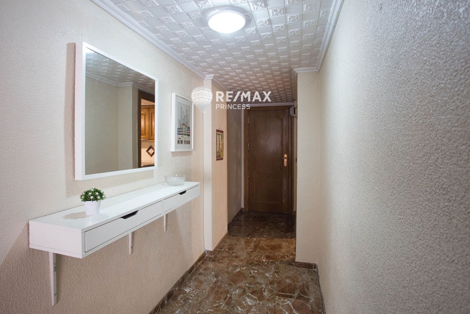 Piso de 2 habitaciones en Alicante / Alacant ciudad en venta con piscina - 275.000 € (Ref: 9460813)