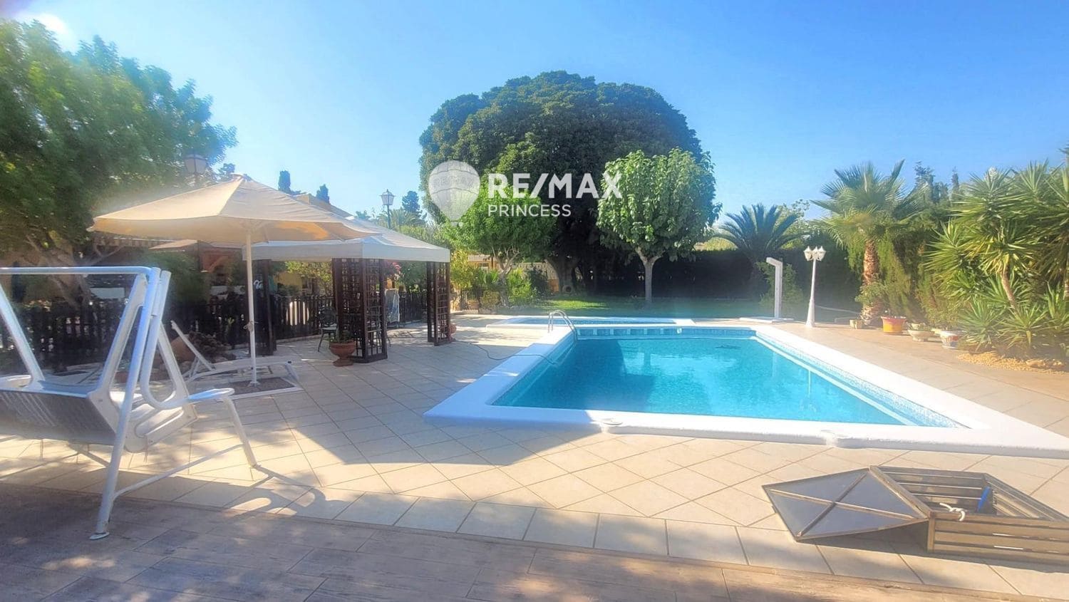 4 sovrum Villa till salu i Muchamiel / Mutxamel med pool garage - 890 000 € (Ref: 9462886)