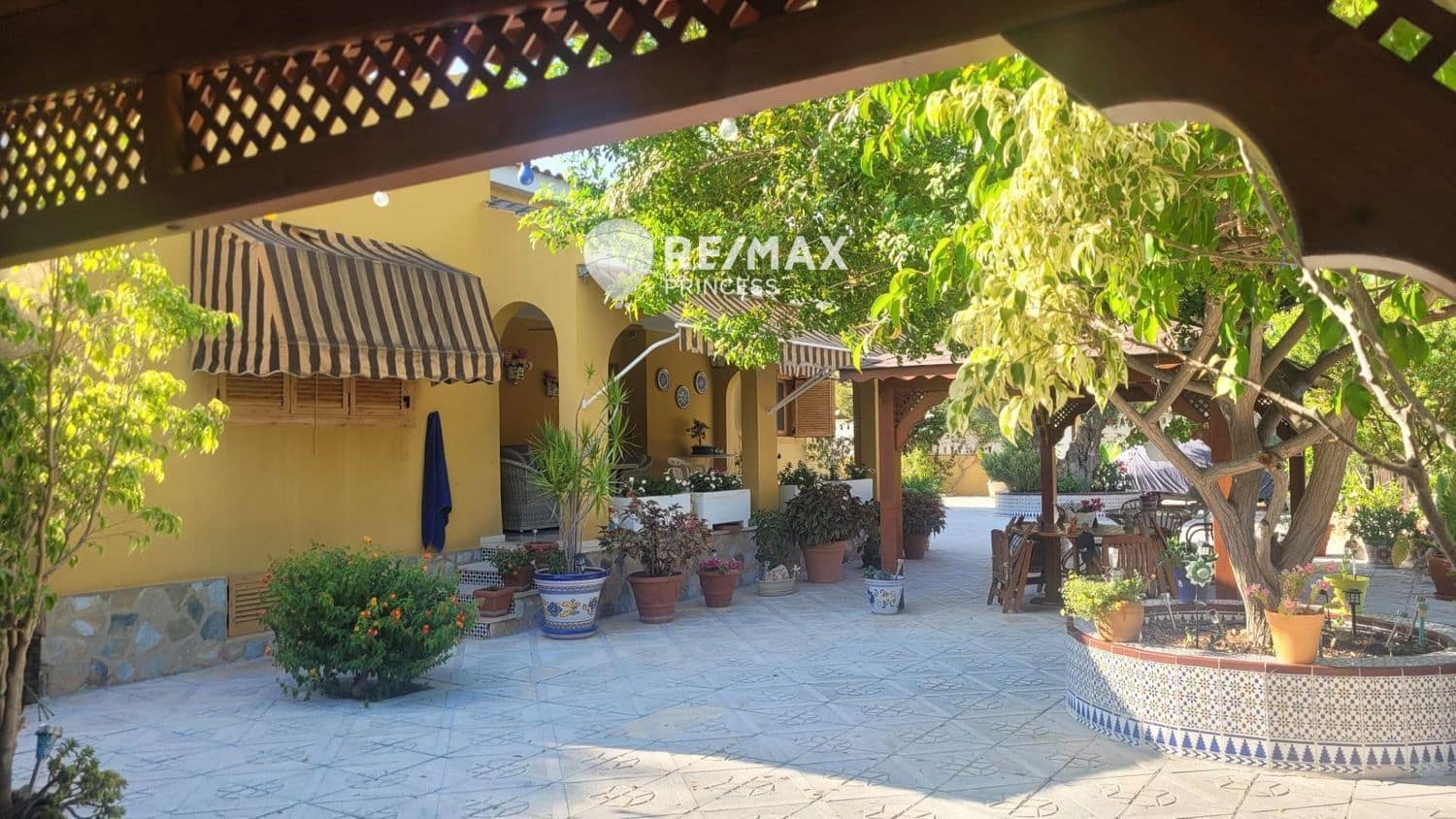 4 sovrum Villa till salu i Muchamiel / Mutxamel med pool garage - 890 000 € (Ref: 9462886)