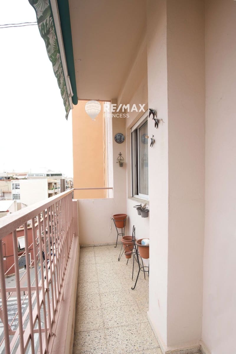 4 makuuhuone Asunto myytävänä paikassa Alicante kaupunki mukana 
autotalli - 280 000 € (Ref: 9470071)