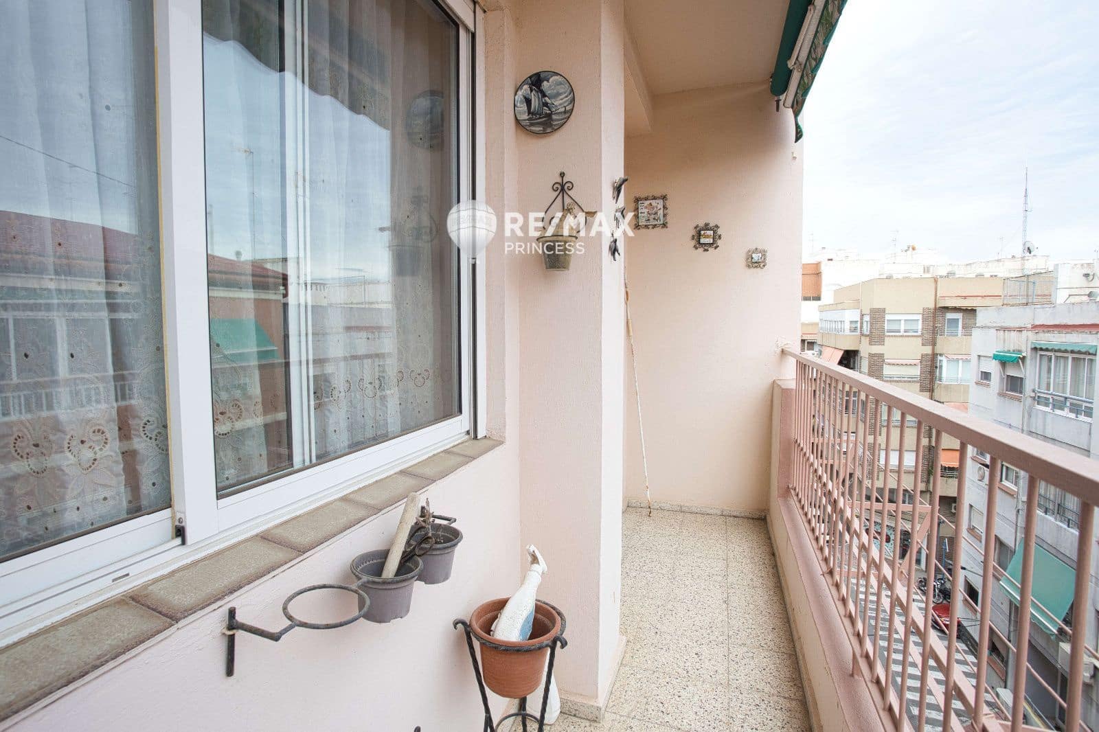 4 makuuhuone Asunto myytävänä paikassa Alicante kaupunki mukana 
autotalli - 280 000 € (Ref: 9470071)