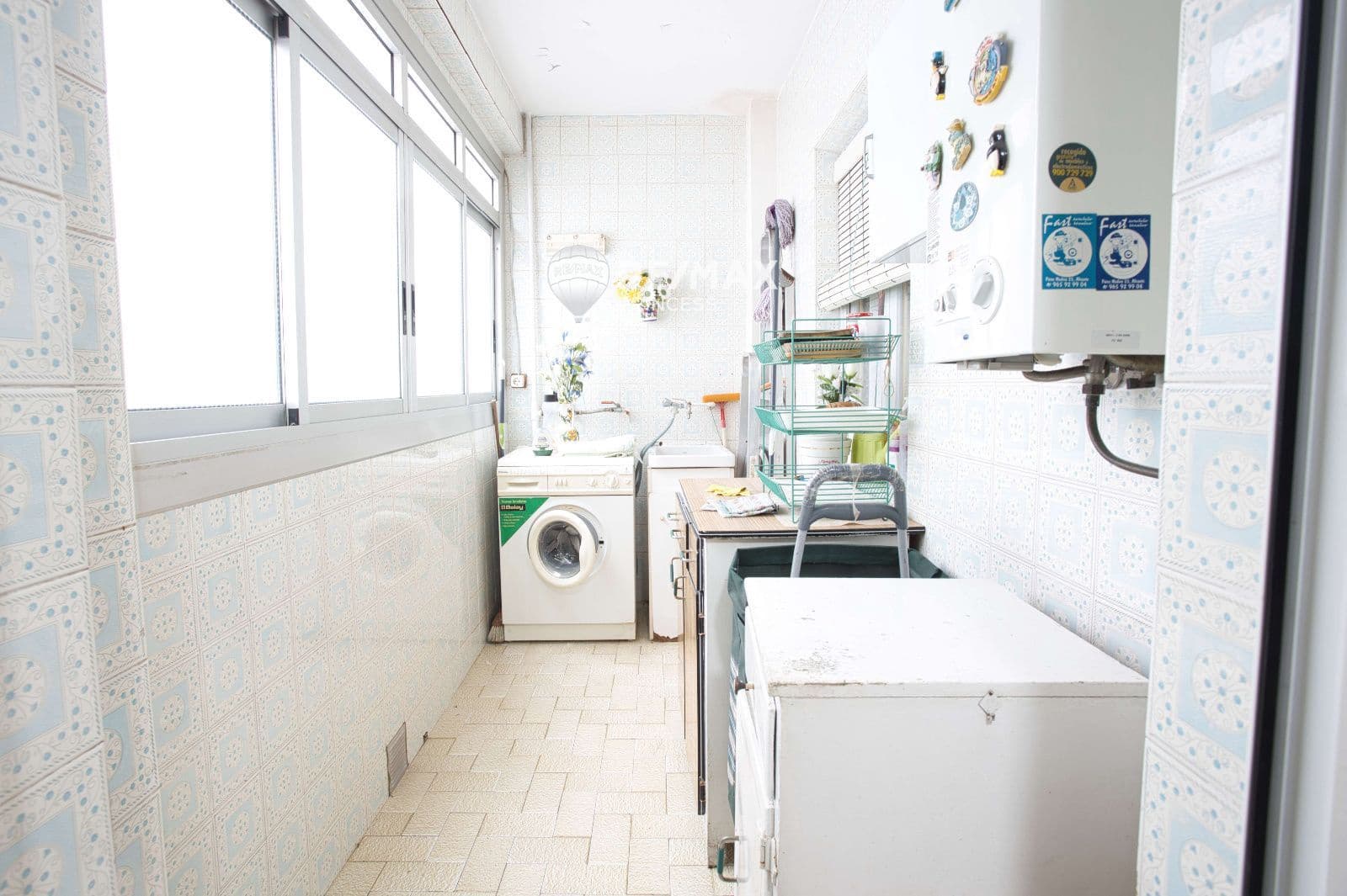 4 makuuhuone Asunto myytävänä paikassa Alicante kaupunki mukana 
autotalli - 280 000 € (Ref: 9470071)