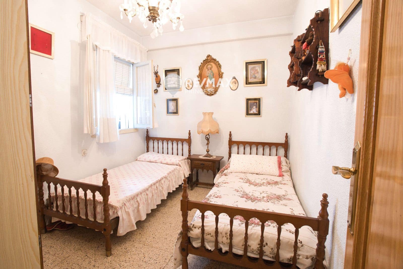 4 makuuhuone Asunto myytävänä paikassa Alicante kaupunki mukana 
autotalli - 280 000 € (Ref: 9470071)