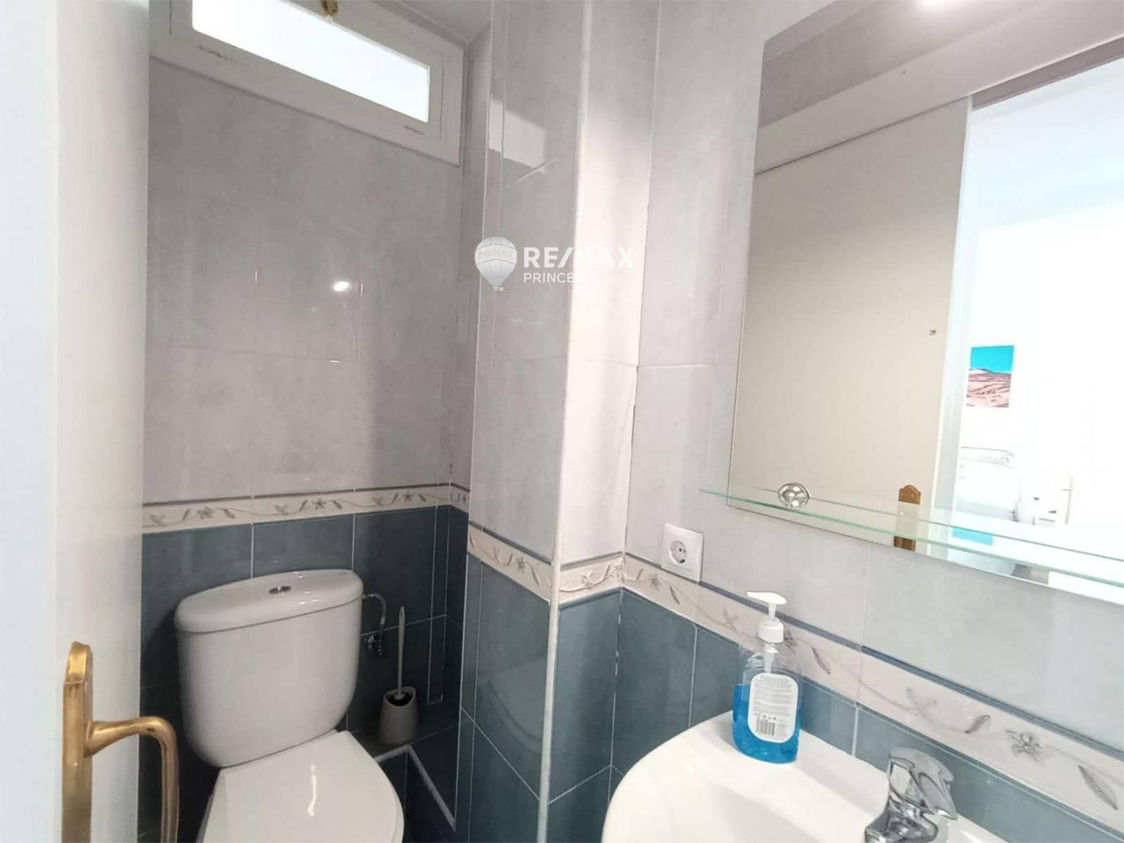 Piso de 3 habitaciones en Playa de San Juan en venta con piscina - 430.000 € (Ref: 9471552)