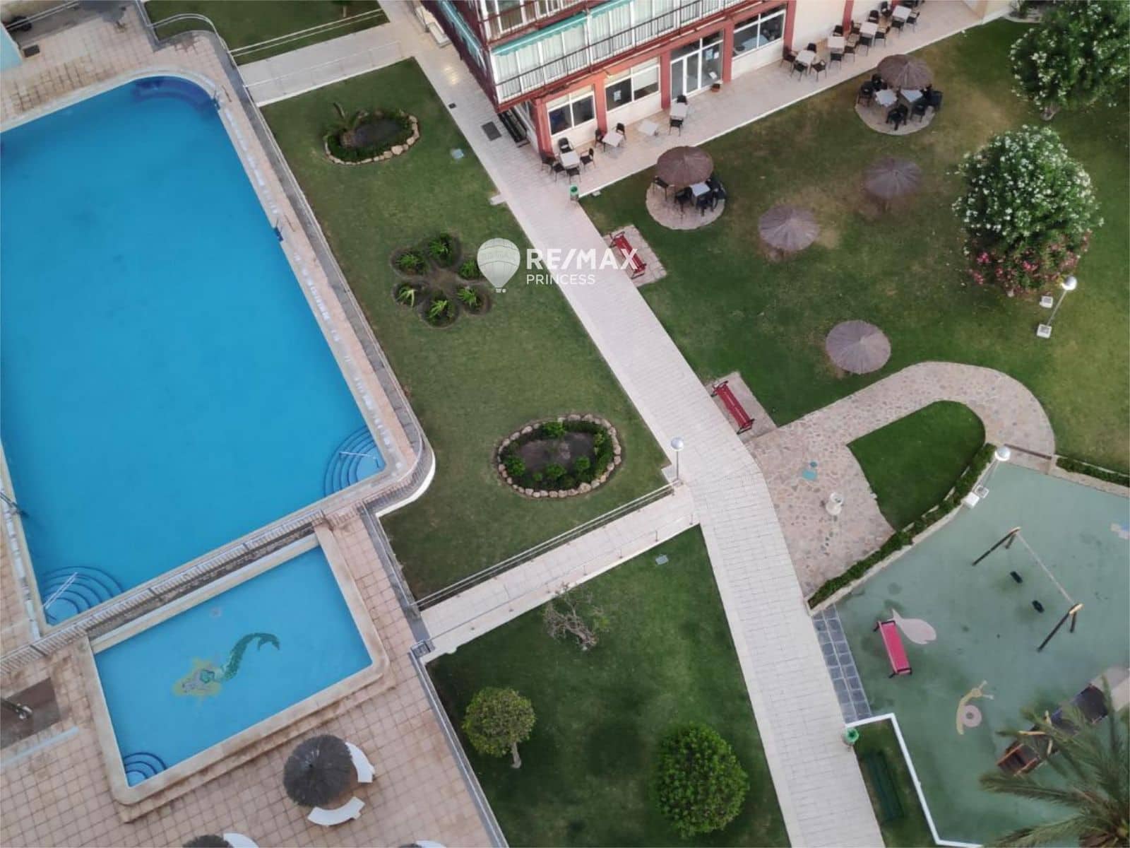 Piso de 3 habitaciones en Playa de San Juan en venta con piscina - 430.000 € (Ref: 9471552)