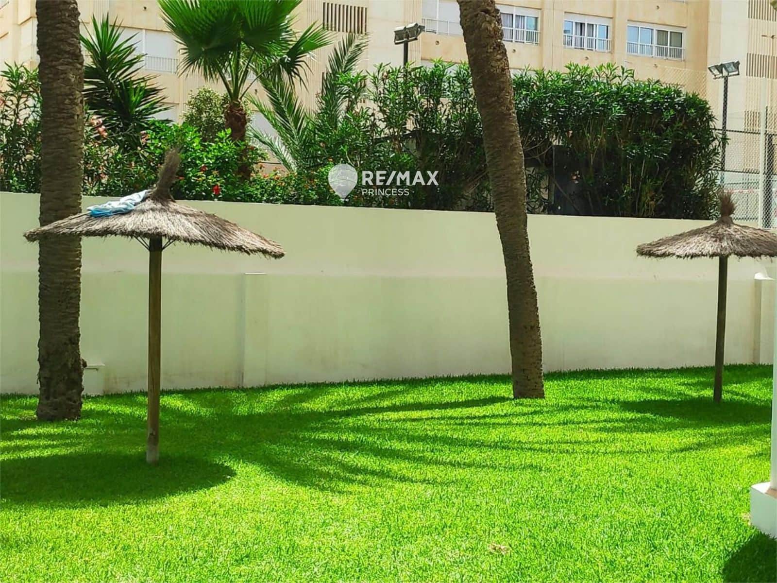 Piso de 3 habitaciones en Playa de San Juan en venta con piscina - 430.000 € (Ref: 9471552)