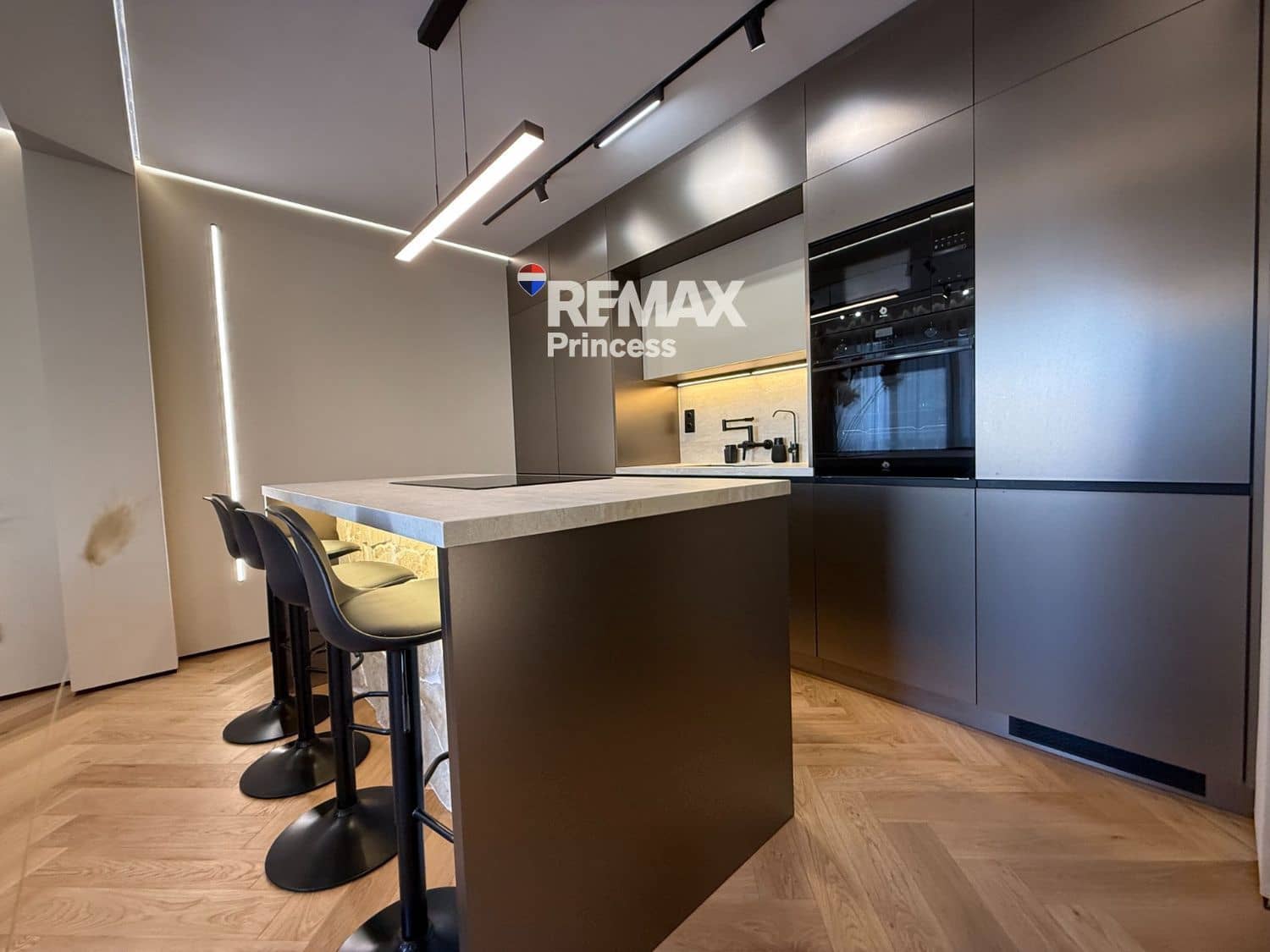 Piso de 3 habitaciones en Alicante / Alacant ciudad en venta - 643.000 € (Ref: 9569558)